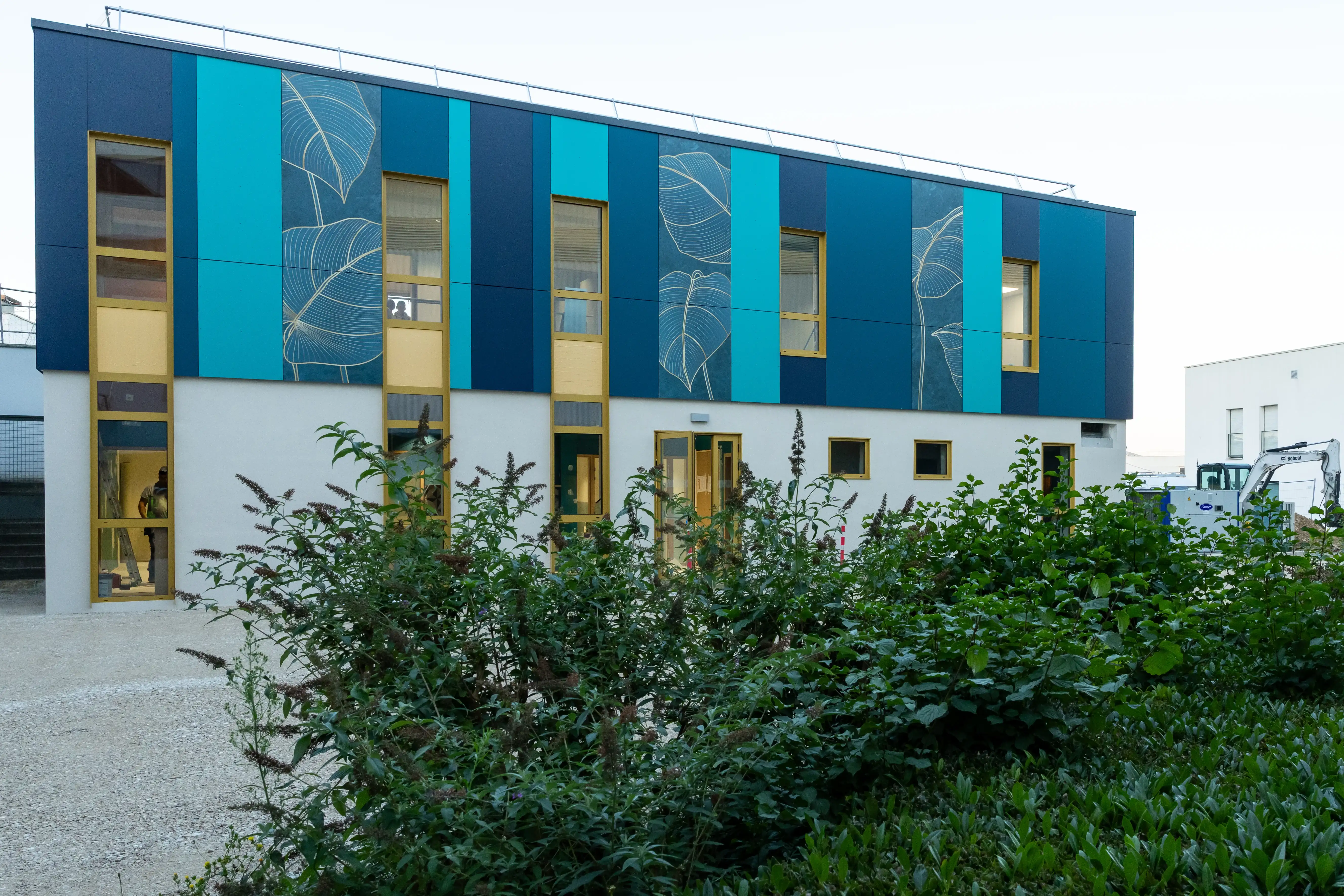 CROUS Parc Grandmont à Tours – ITE, étanchéité, menuiseries et panneaux photovoltaïques